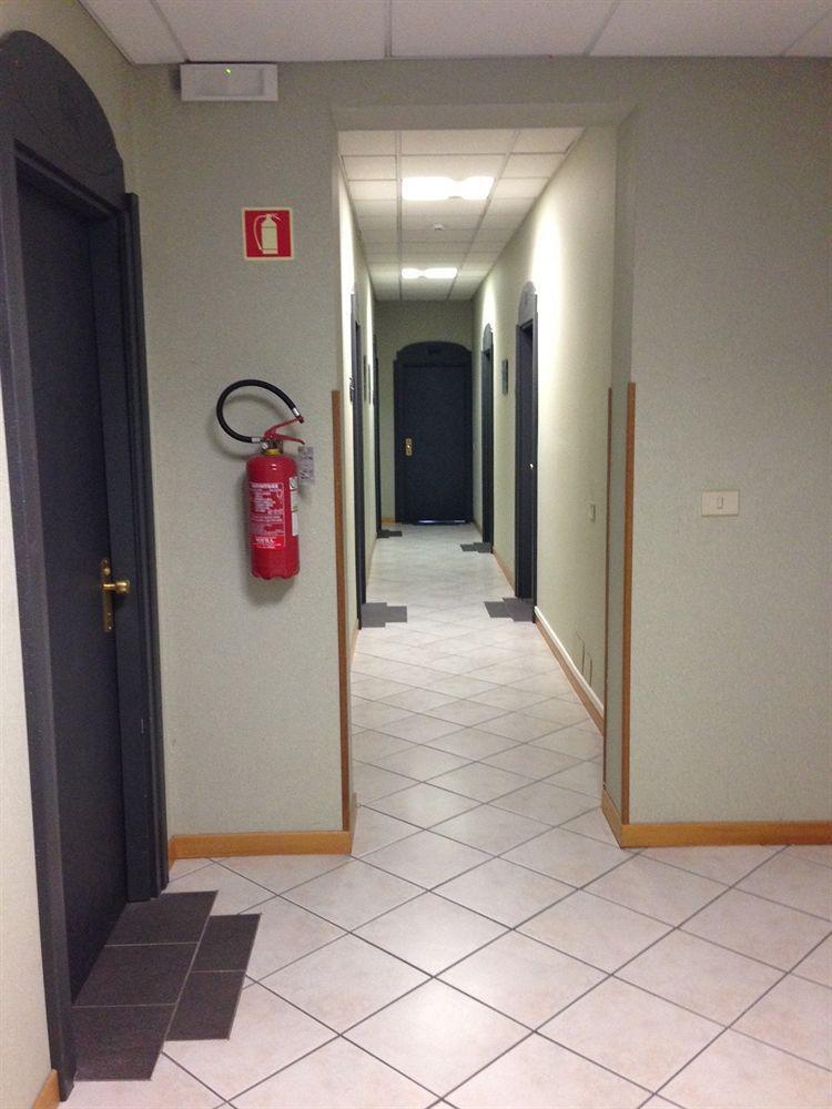 Residence Italia Dormelletto Kültér fotó