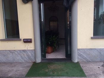 Residence Italia Dormelletto Kültér fotó